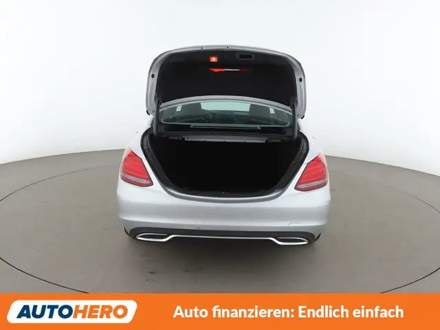 Mercedes-Benz C-Class view 17
