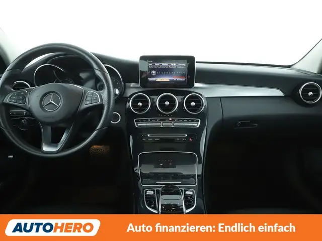 Mercedes-Benz C-Class view 12