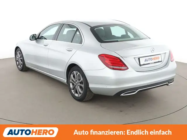 Mercedes-Benz C-Class view 4