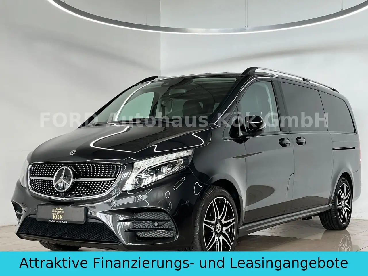 Mercedes-Benz V 300 BURMESTER AMG 360 7 SITZE ACC SCHİBETÜ L+R — photo 1 of 19