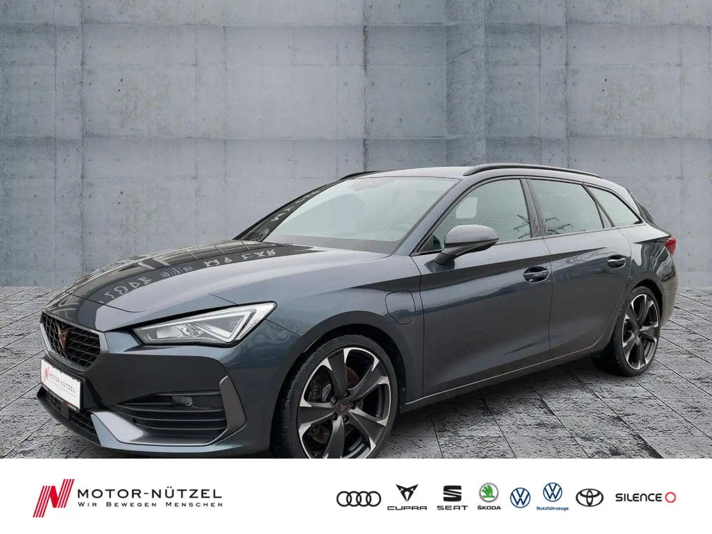 CUPRA Leon ST 1.4 e-Hybrid VZ LED+NAV+ACC+SHZ+PDC+19" Gris - 1