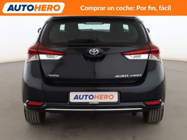 Toyota Auris view 5