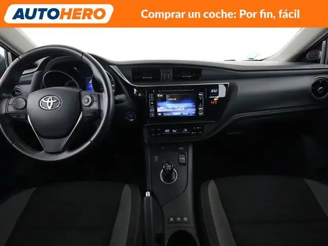 Toyota Auris view 13