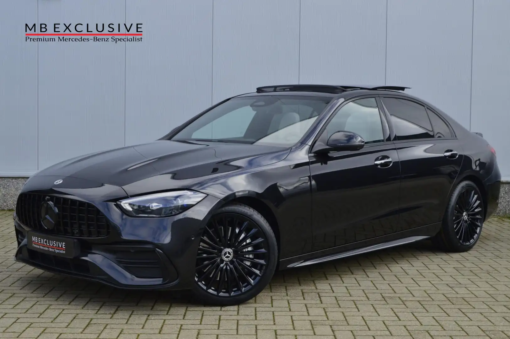 Mercedes-Benz C 220 220d AMG C63 Night Edition AUT9 2023 Zwart - 1