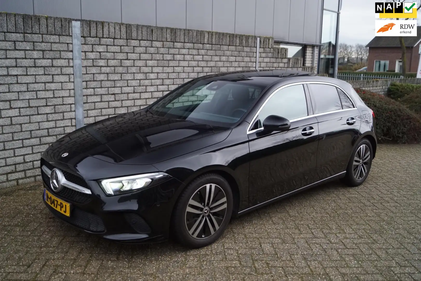 Mercedes-Benz A 200 Premium Plus Autom Panodak Leder Sportst Stoelverw Schwarz - 1