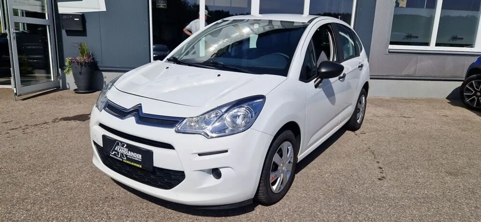 Citroen C3 VTi 68 Attraction Weiß - 1