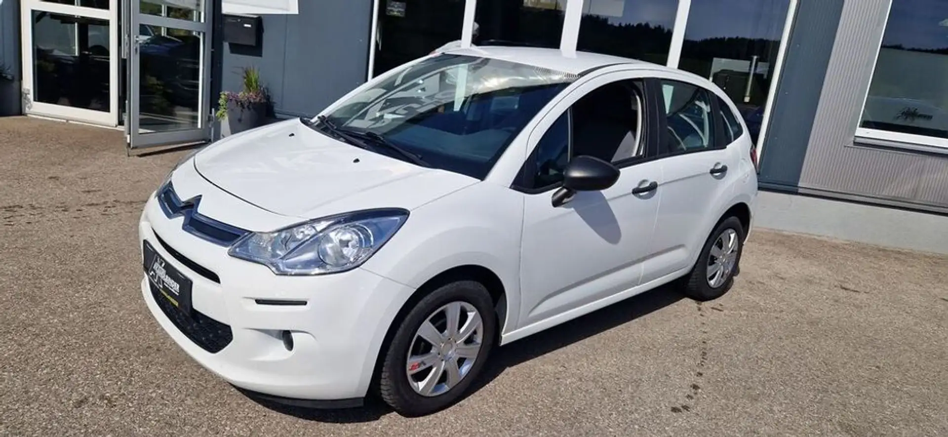 Citroen C3 VTi 68 Attraction Weiß - 2