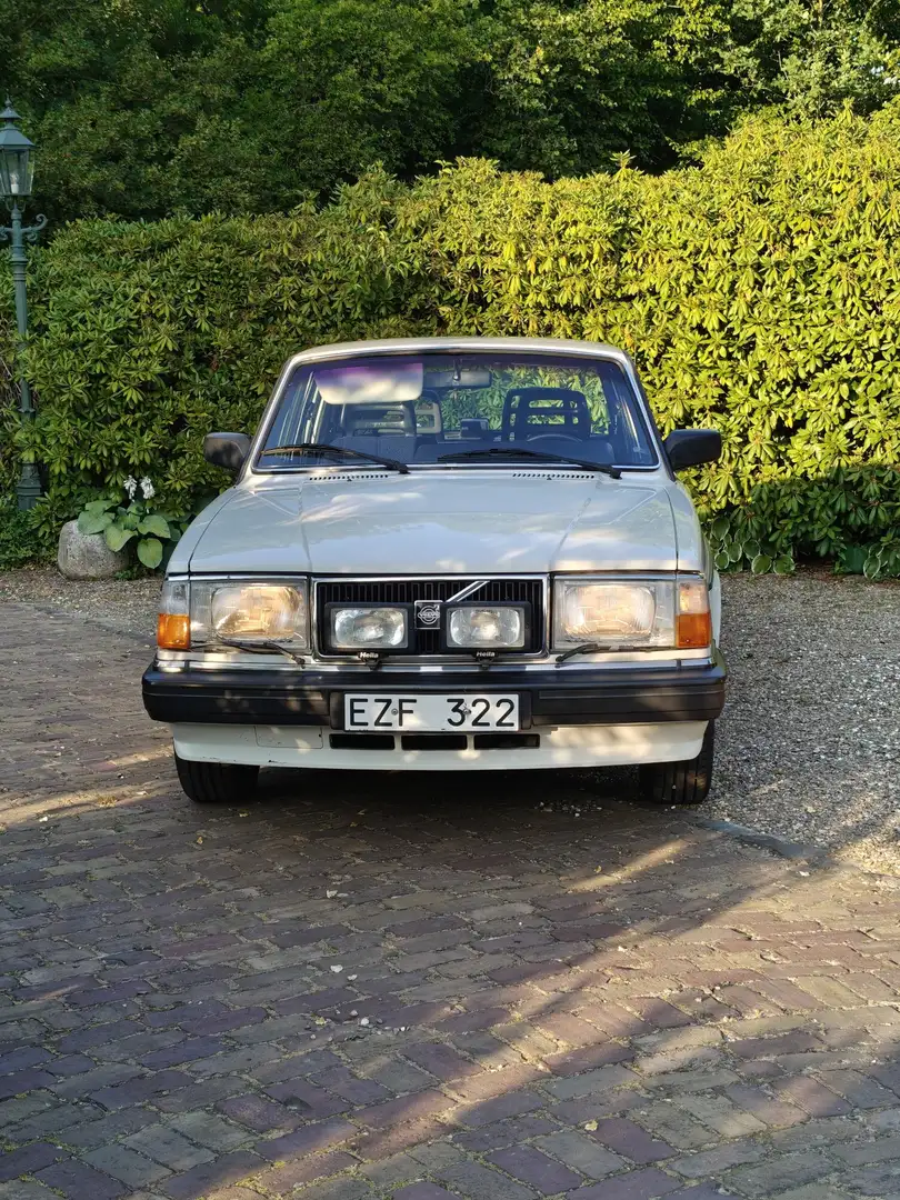Volvo 240 244 GL Blanc - 2