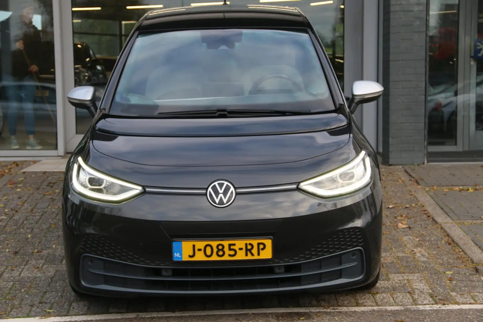 Volkswagen ID.3 First Plus 58 kWh NL-AUTO NAP INCL BTW! Grijs - 2