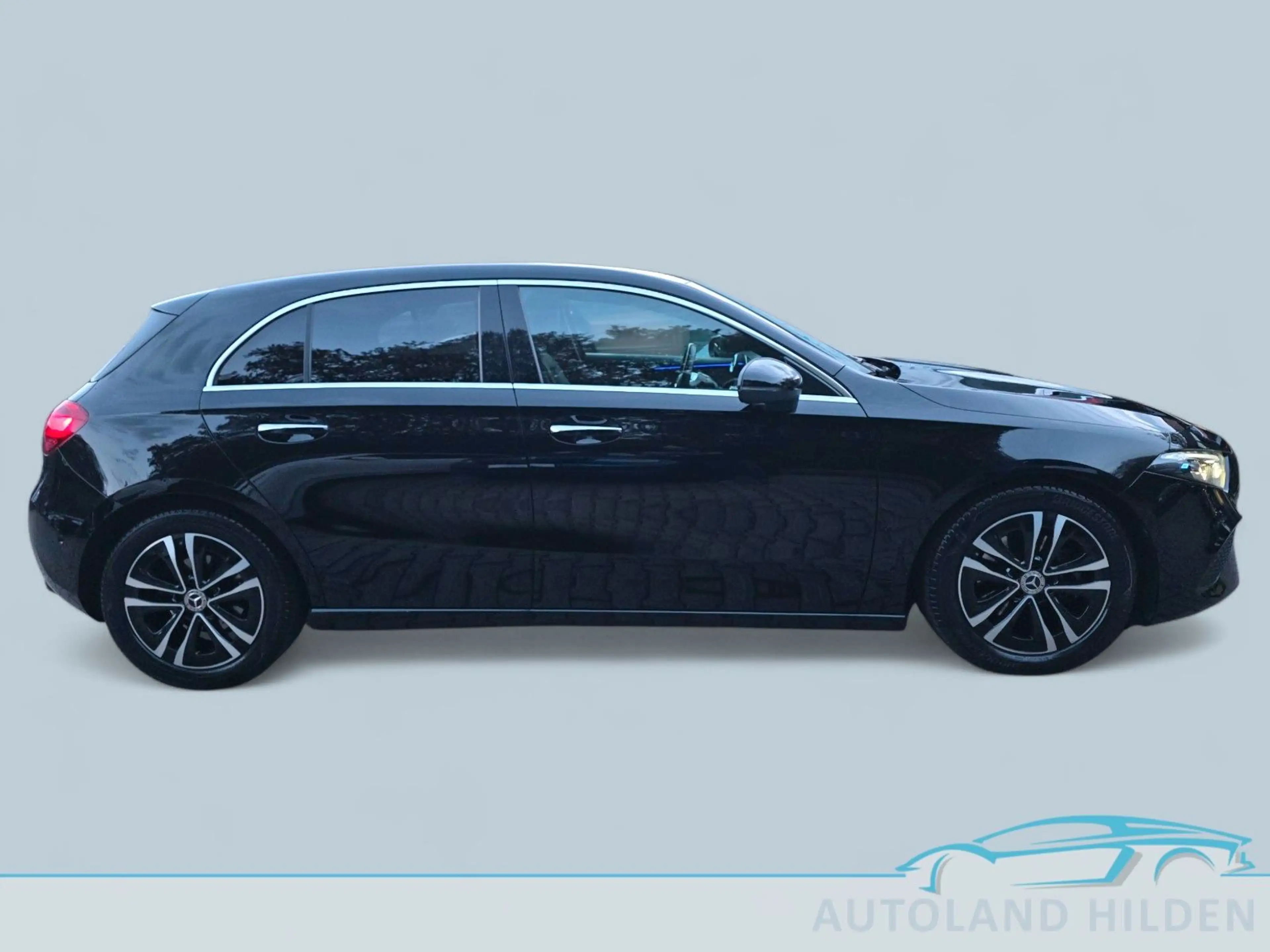 Mercedes-Benz A 200 d 8G-DCT 2.0, Diesel/LED/Kamera/1 Hand/17" — photo 8