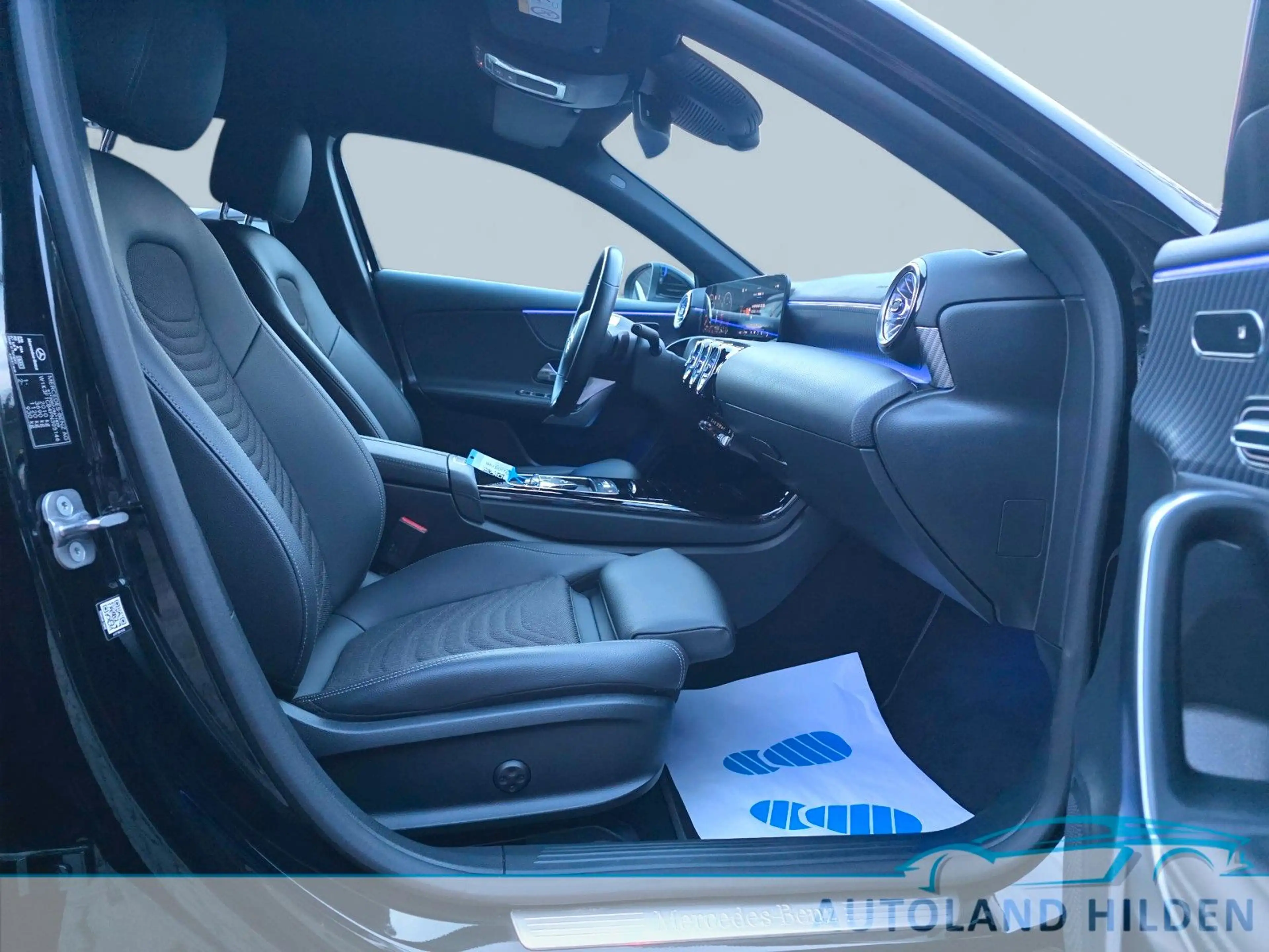 Mercedes-Benz A 200 d 8G-DCT 2.0, Diesel/LED/Kamera/1 Hand/17" — photo 15