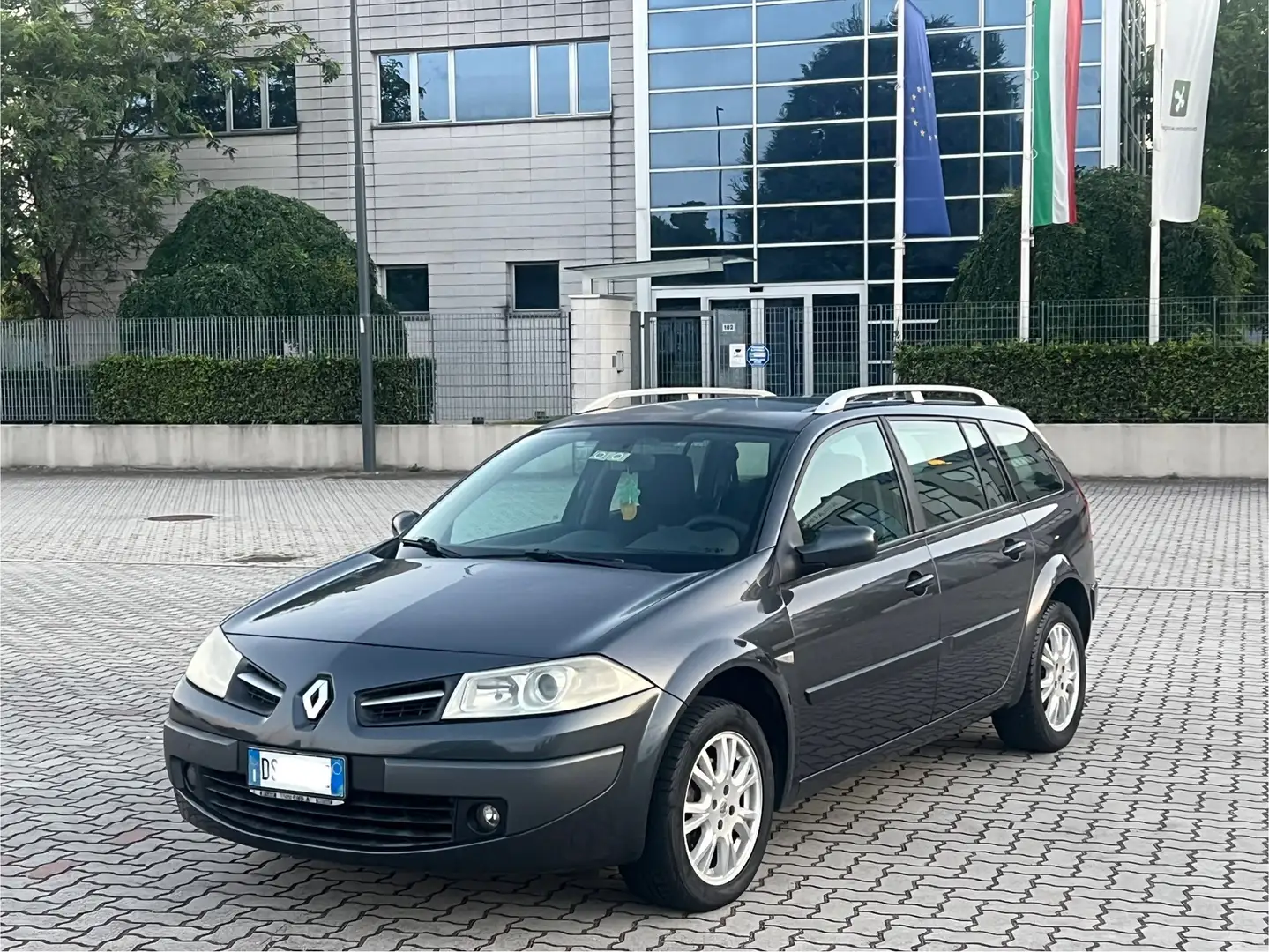 Renault Megane 5p 1.5 dci (pack) 105cv - 1