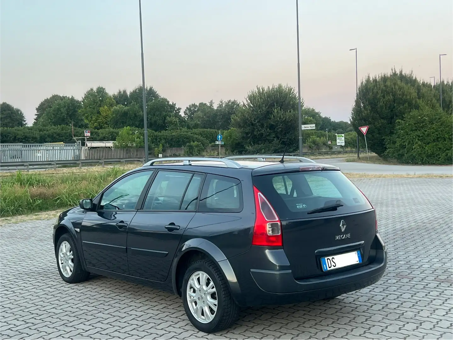 Renault Megane 5p 1.5 dci (pack) 105cv - 2