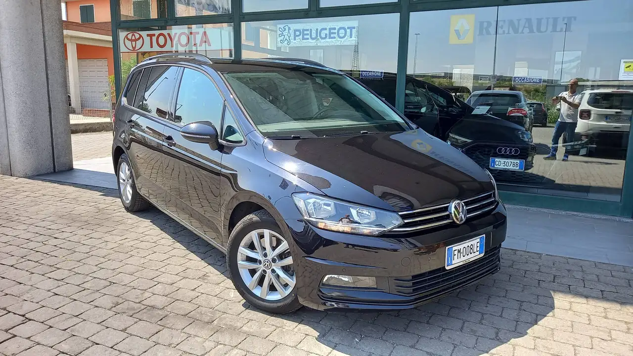 2017 Volkswagen Touran Touran III 1.6 tdi Highline 115cv dsg 7 POSTI GANCIO TRAINO, photograph 1