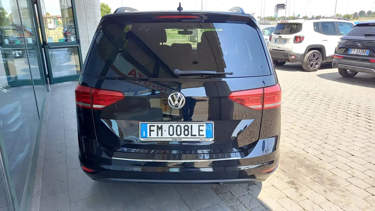2017 Volkswagen Touran Touran III 1.6 tdi Highline 115cv dsg 7 POSTI GANCIO TRAINO, photograph 4