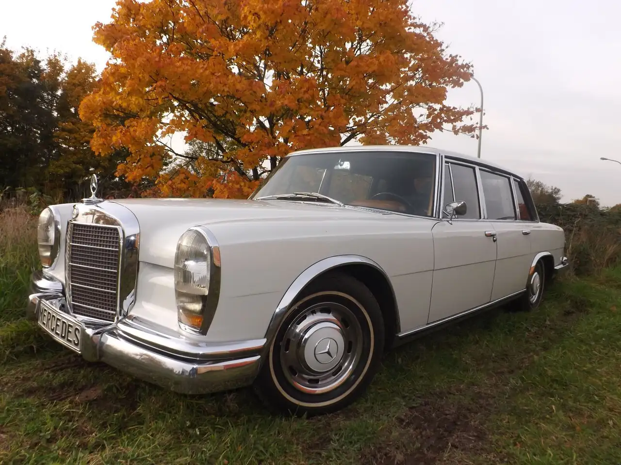 Mercedes-Benz 600