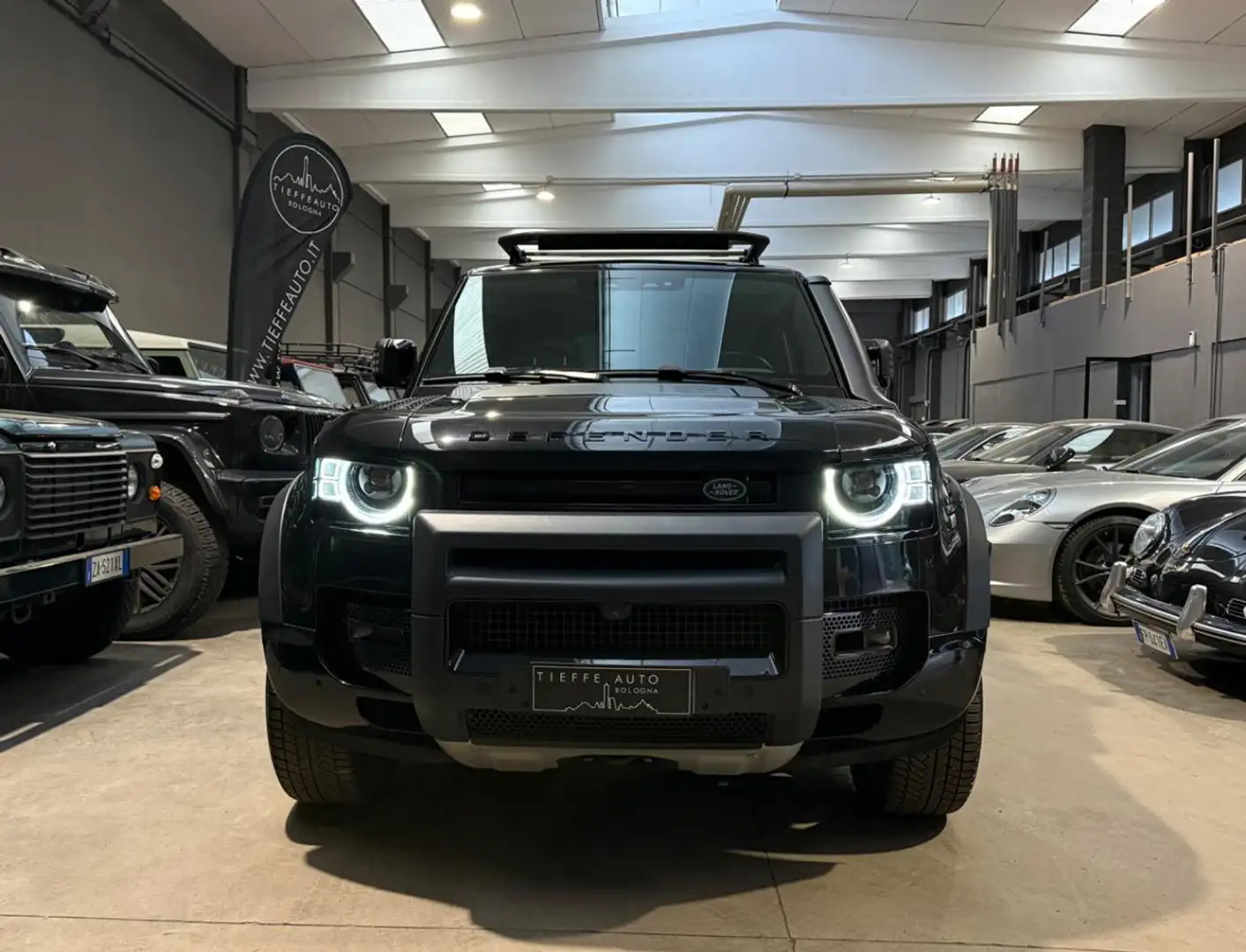 Land Rover Defender 110 3.0D I6 250 CV AWD Auto XS Edition HSE Schwarz - 2