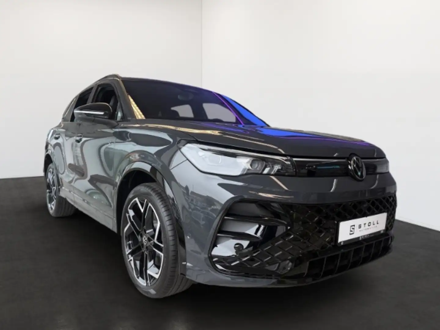 Volkswagen Tiguan R-Line 1.5 TSI eHybrid DSG IQ-Light+BlackStyle++ Grau - 2