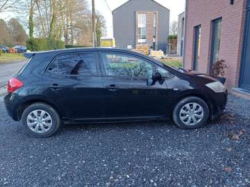 Auris 1.4 D-4D Linea Luna