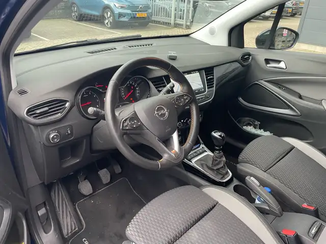 Opel Crossland X view 5