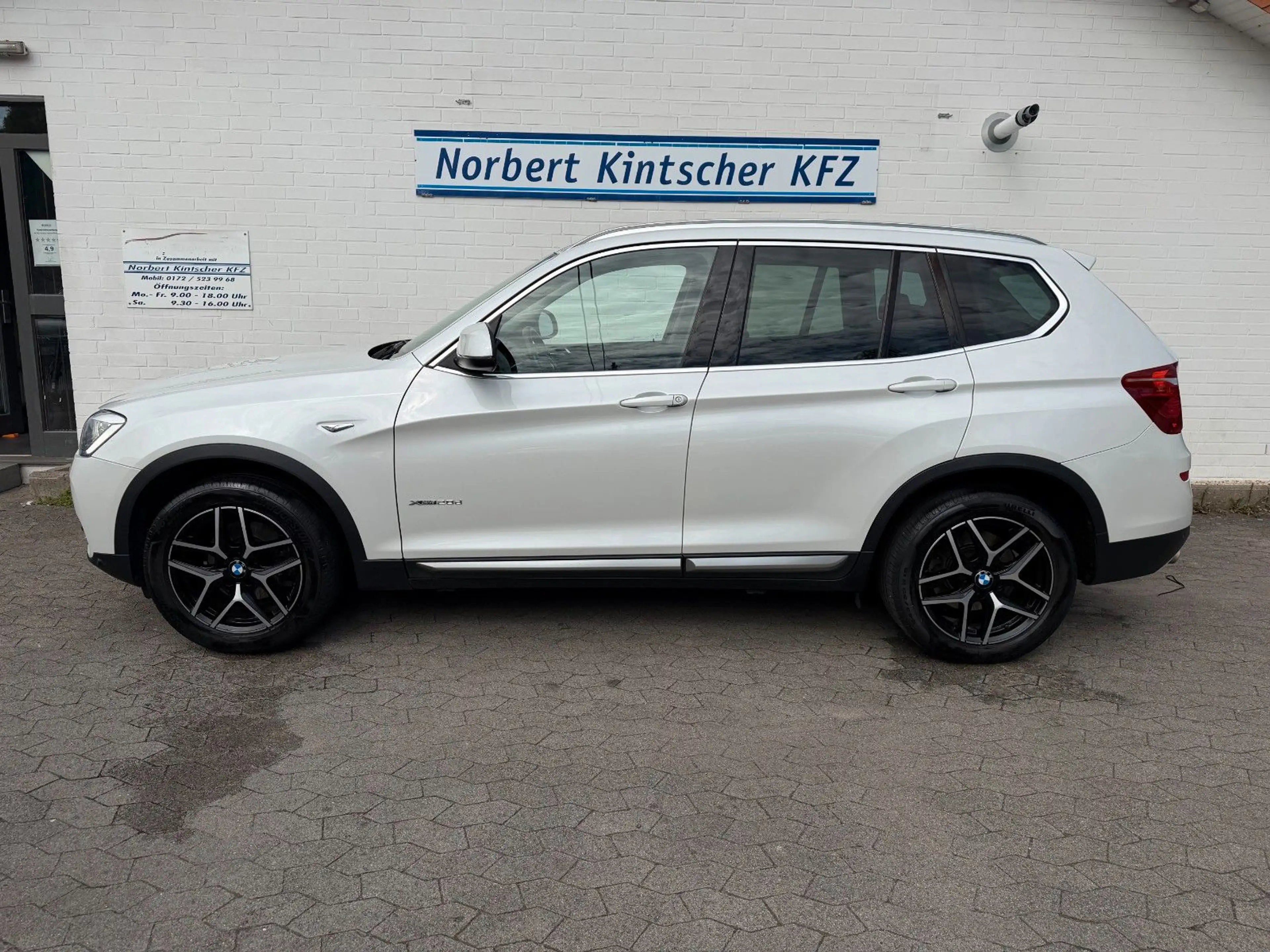 BMW X3 xDrive 20 d xLine Leder AHK Xenon Navi Kamera — photo 3