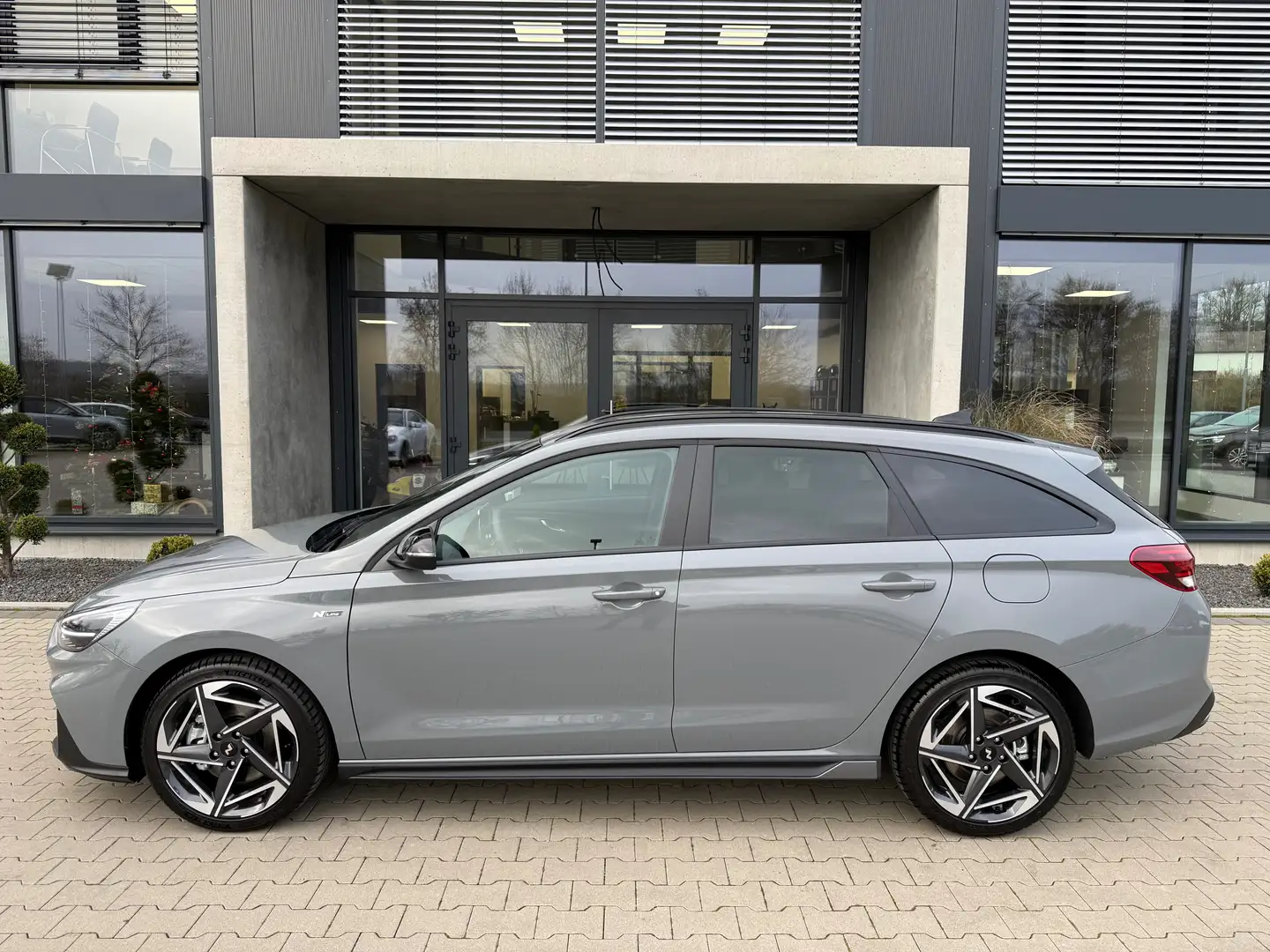Hyundai i30 Kombi 1.5 T-GDI DCT N Line/Navi/Kamera/18"Alu Grigio - 2