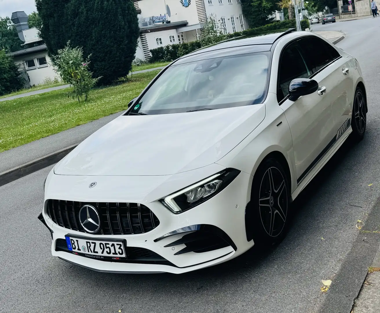 Mercedes-Benz A 200 7G-DCT AMG Line AMG paket AMG Styling Turbo - 1