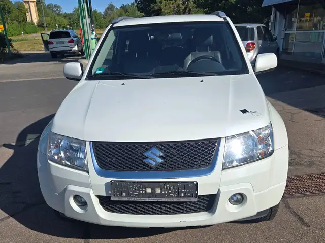 Suzuki Grand Vitara Grand Vitara 1.6  1 Hand Allrad