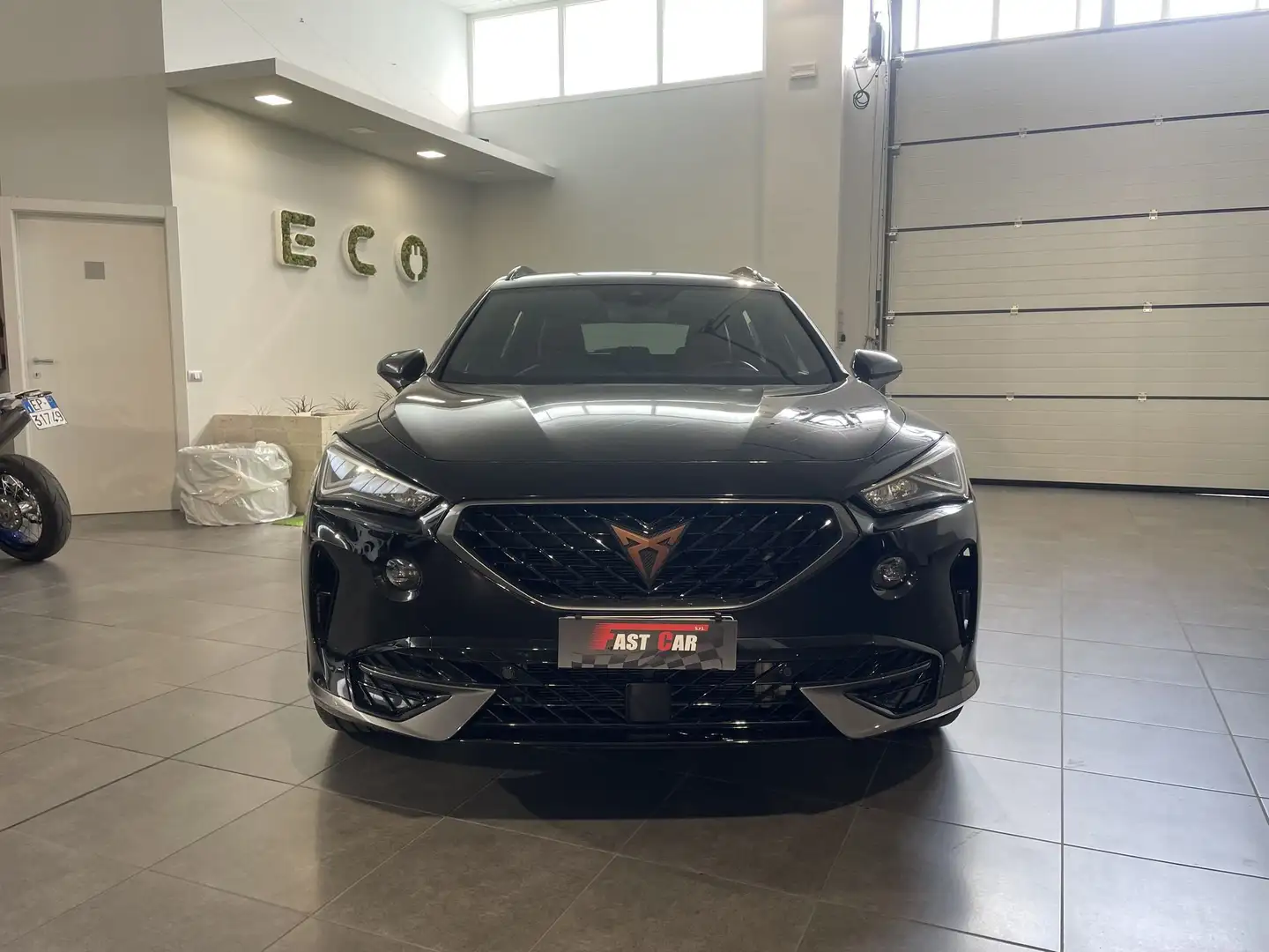 CUPRA Formentor 1.5 TSI DSG Schwarz - 2