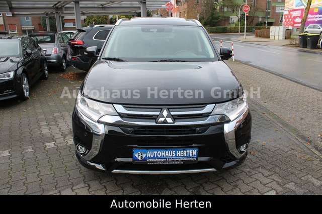 Mitsubishi Outlander Outlander PLUG IN HYBRID*2.0*LEDER+NAVI+XENON*