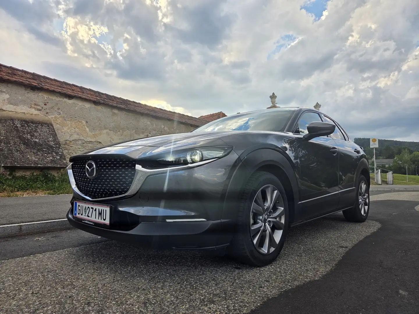 Mazda CX-30 G122 AWD Comfort+ Aut. Grau - 2