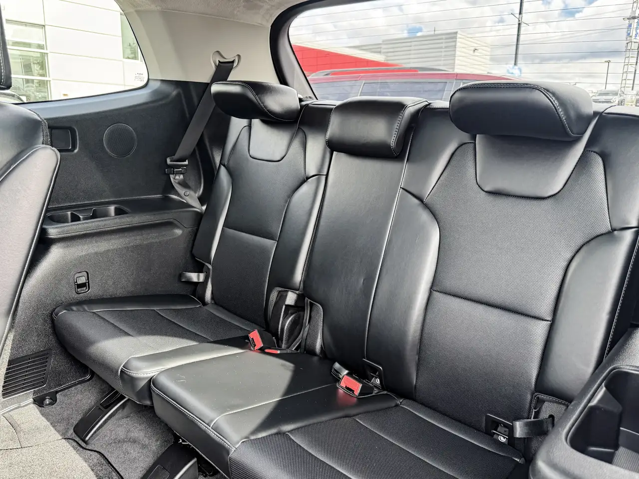 Kia Telluride снимка Kia Telluride