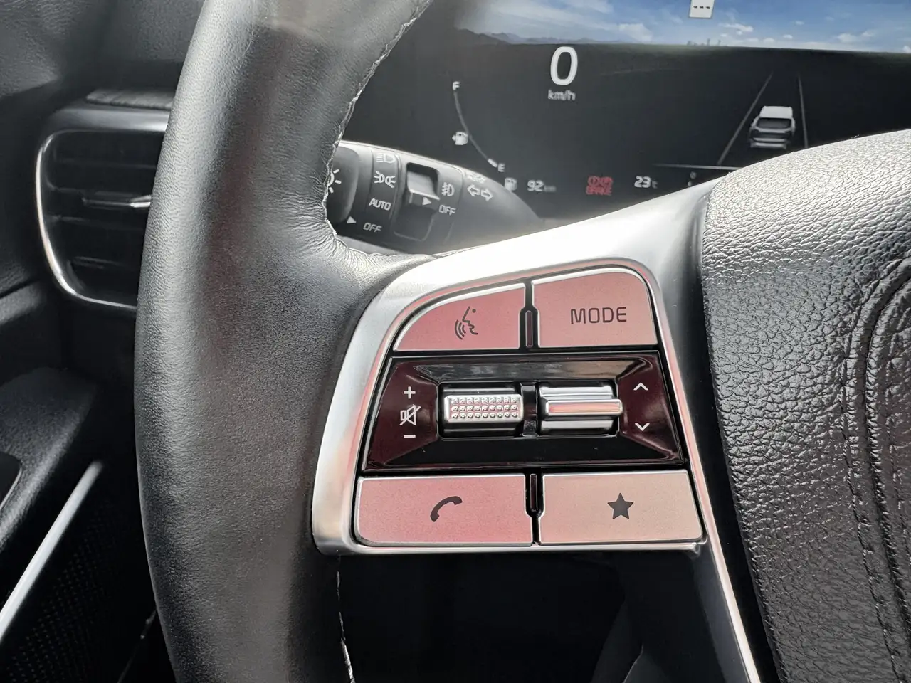 Kia Telluride снимка Kia Telluride