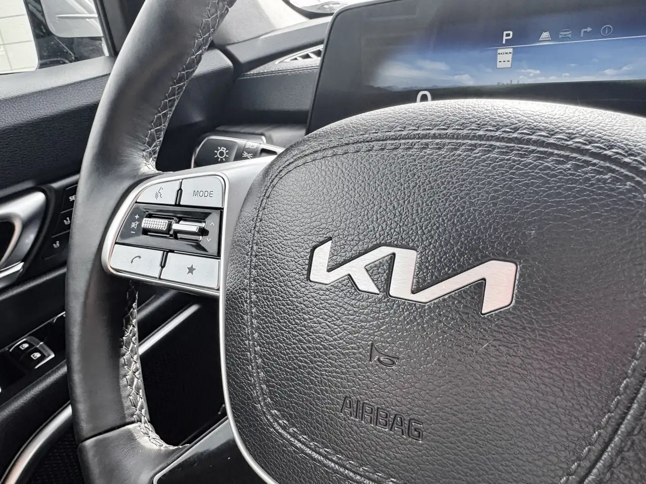 Kia Telluride снимка Kia Telluride
