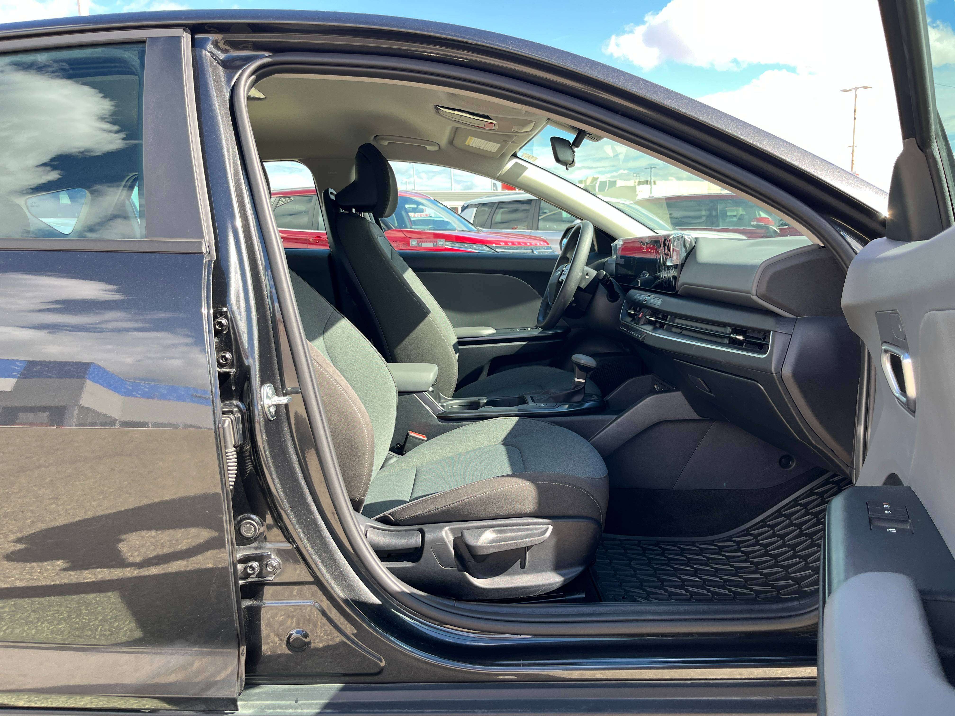 2025 Kia K4