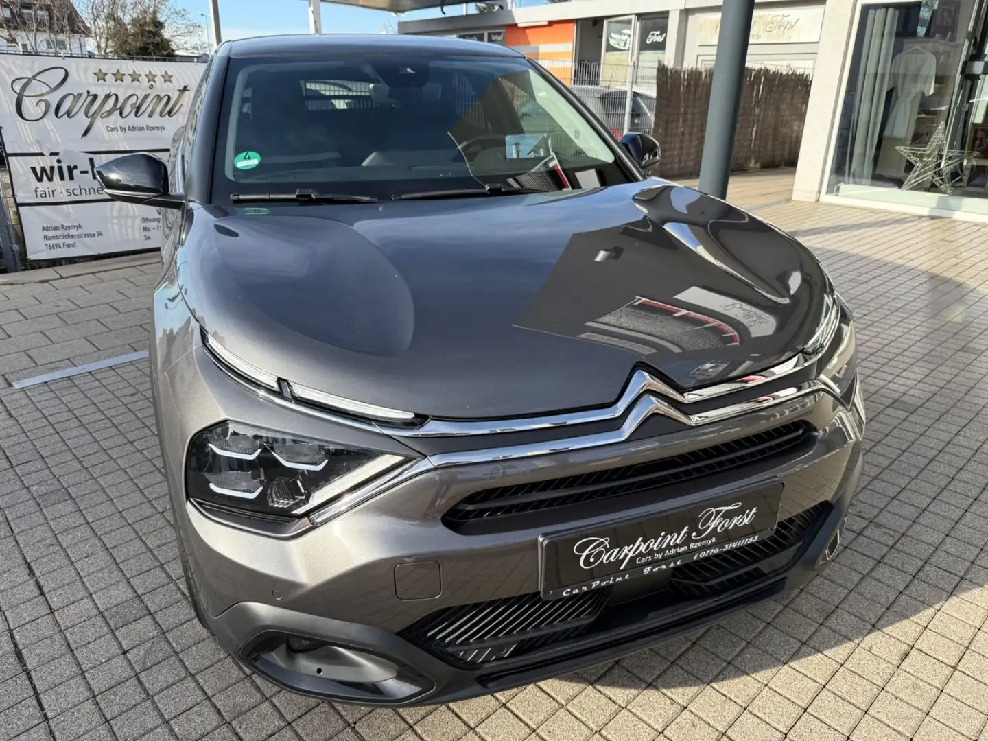 Citroen C4 Lim. Shine ,NAVI ,AHK, 8Fach Bereift Grau - 2