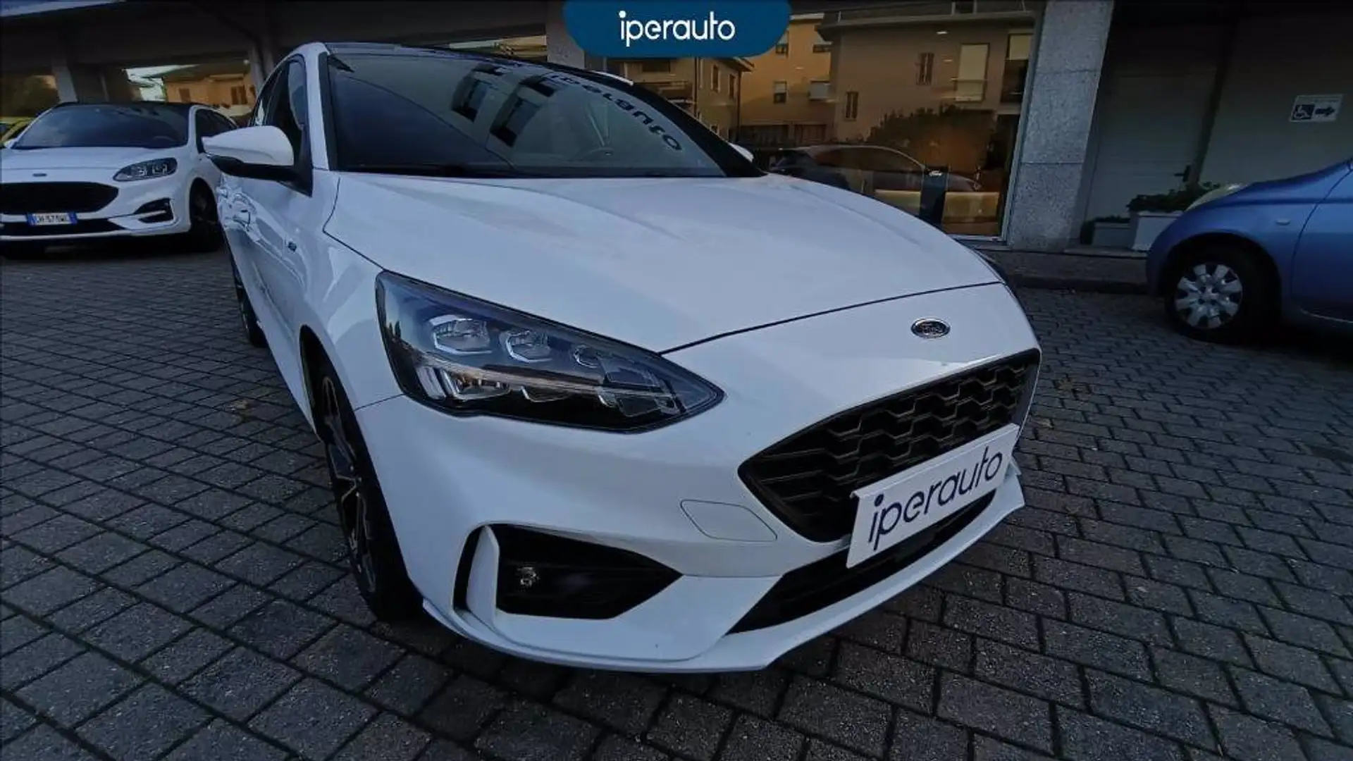 Ford Focus 1.5 ecoboost ST-Line Co-pilot s&s 150cv auto Weiß - 2