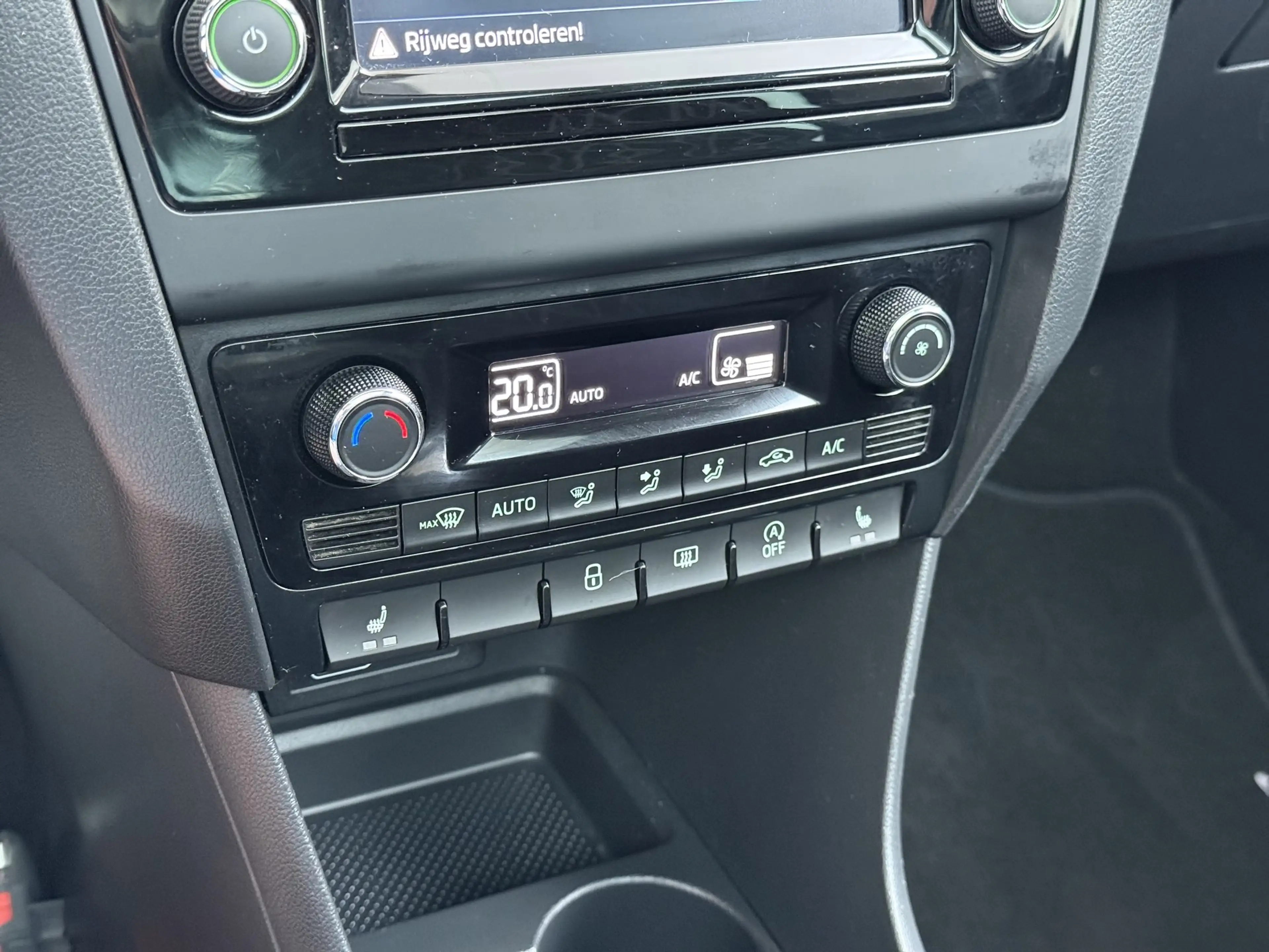 Skoda Rapid/Spaceback 1.0 TSI Clever Automaat ECC PANODAK LMV NAVI — photo 35