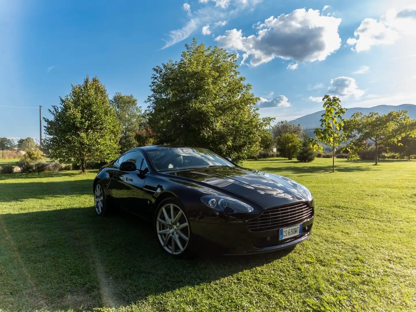Aston Martin Vantage Coupe 4.7 V8 sportshift Nero - 1