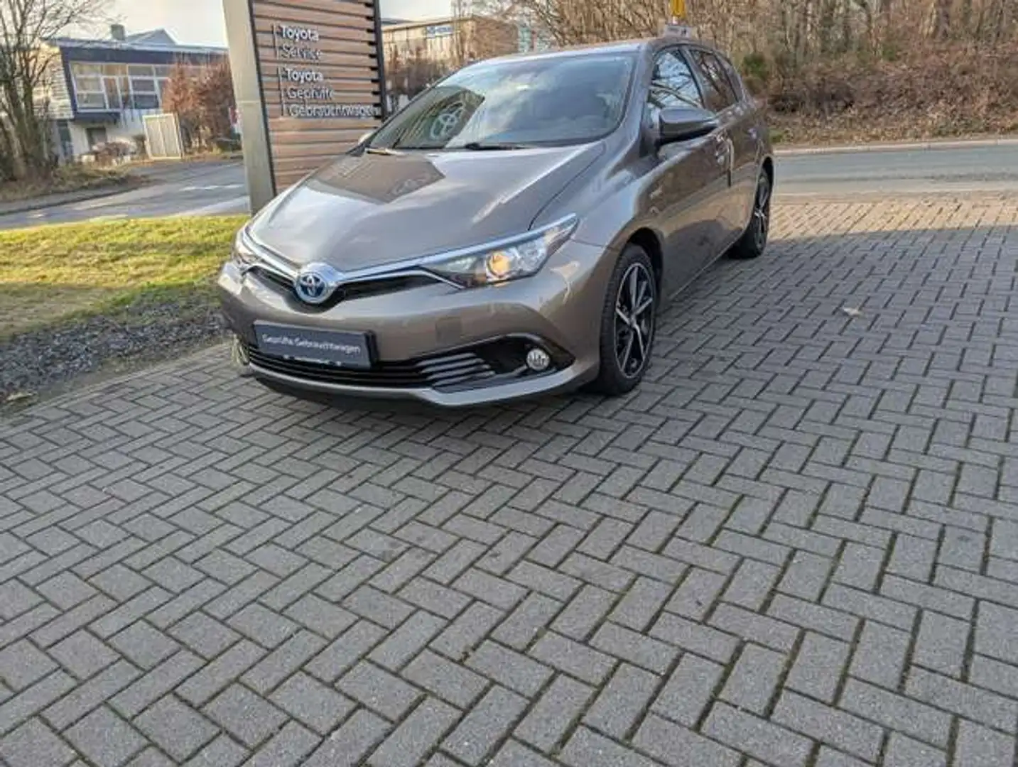 Toyota Auris 1.8 VVT-i Hybrid Automatik Edition S+ Bronze - 2