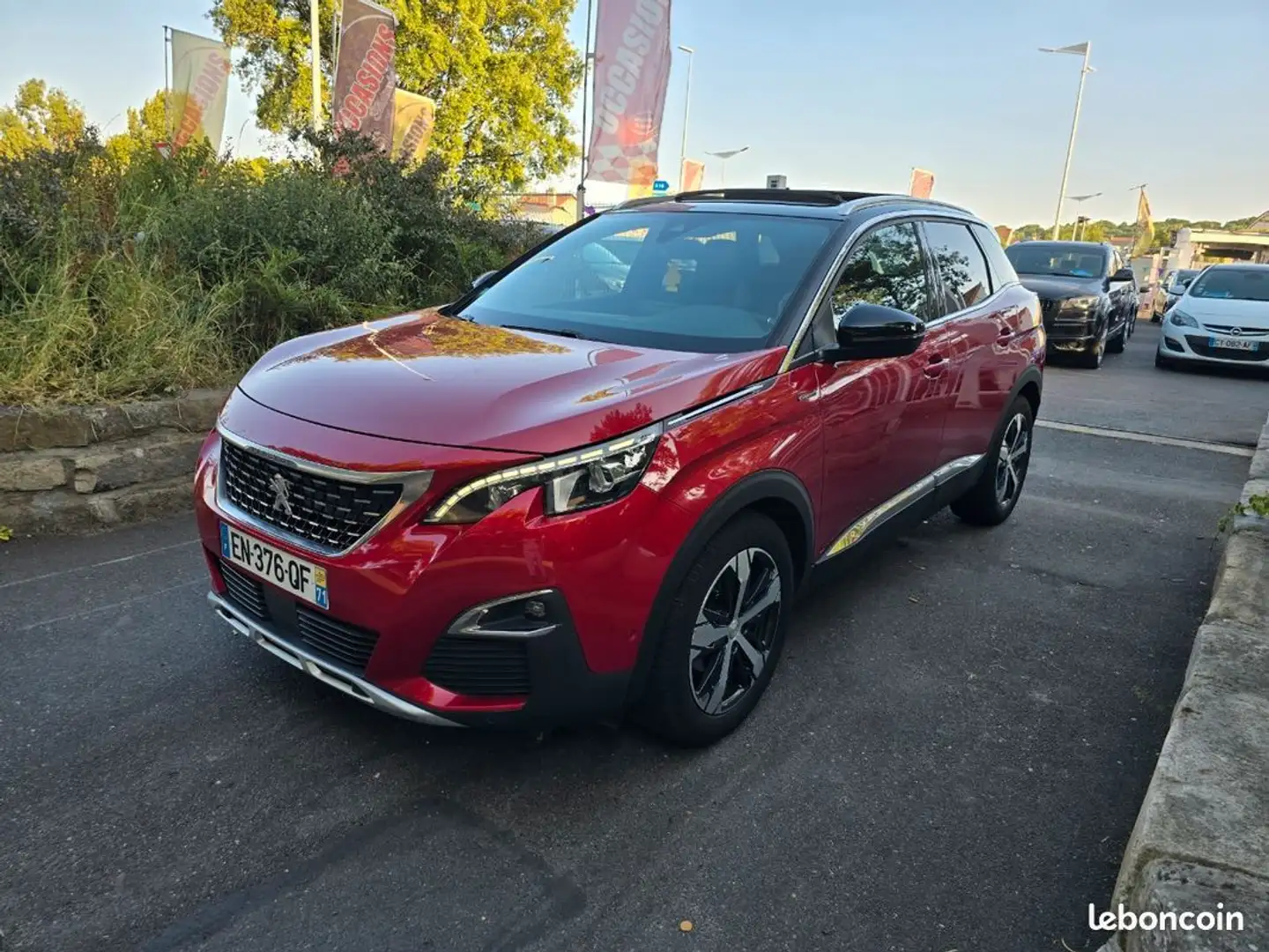 Peugeot 3008 1.2l Ess 130 Gt-Line Boite Auto Rouge - 1