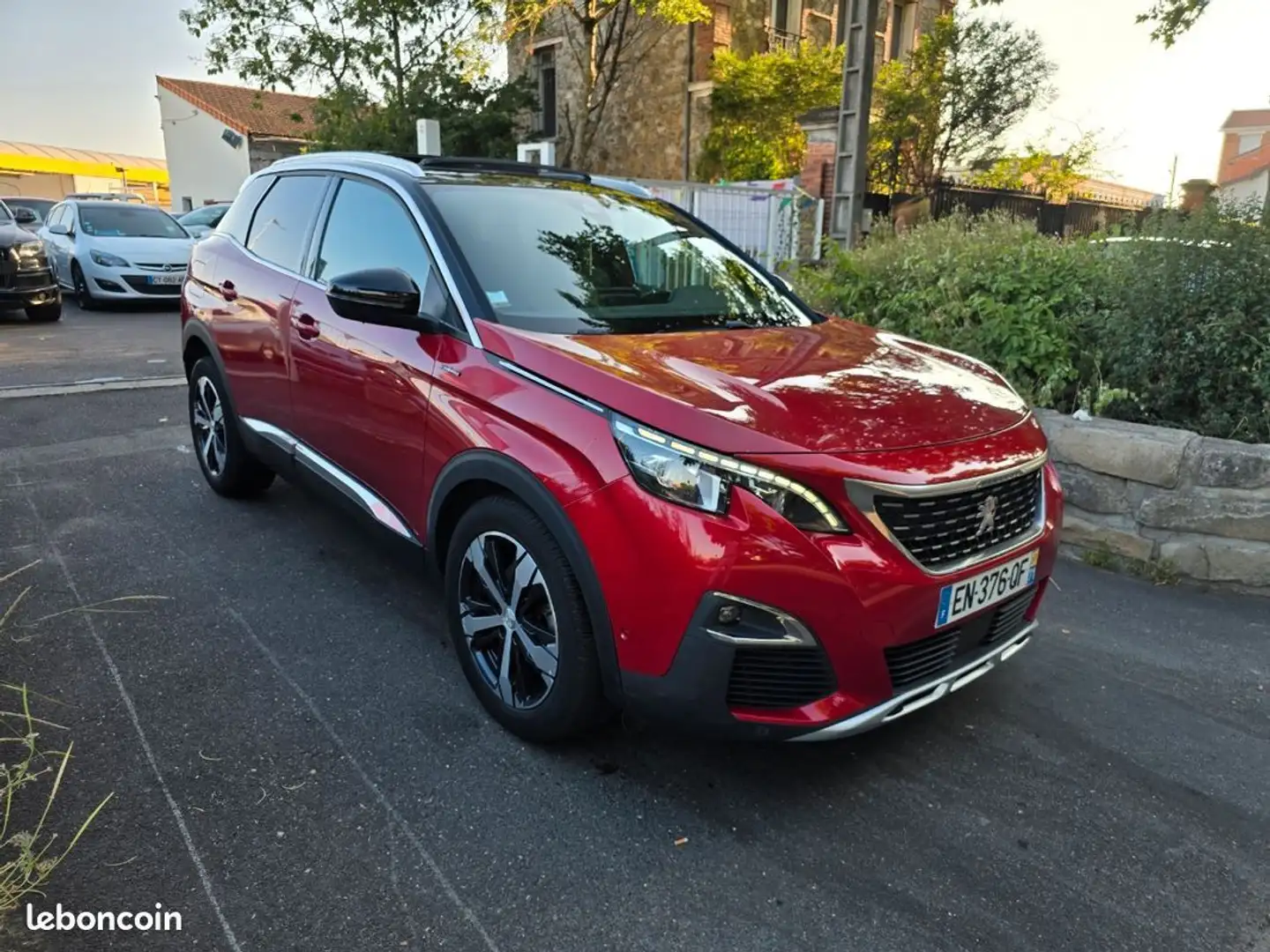 Peugeot 3008 1.2l Ess 130 Gt-Line Boite Auto Rouge - 2