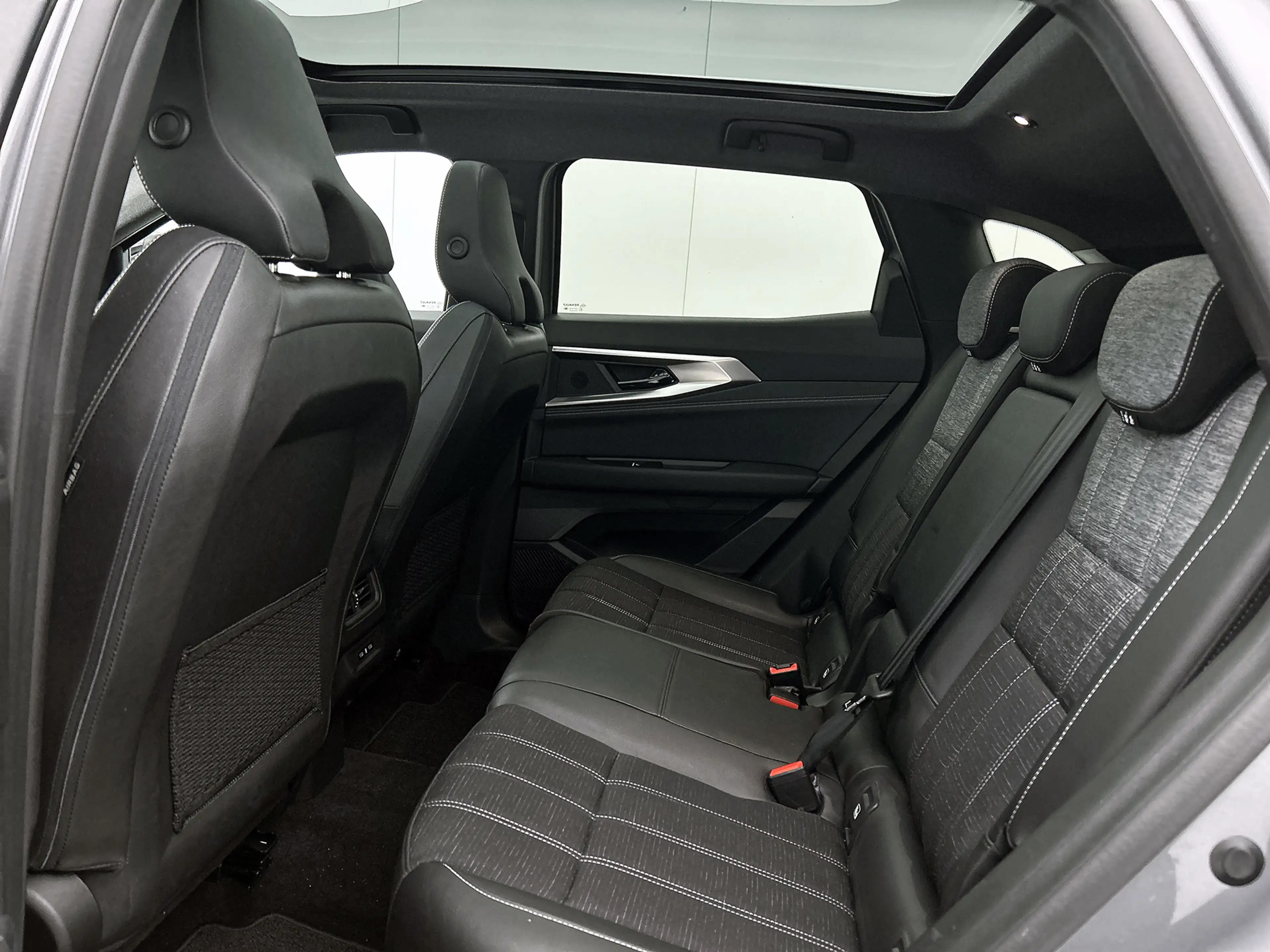 Renault Austral 1.3 Mild Hybrid 160 X-Tronic Techno | Trekhaak | P — photo 27