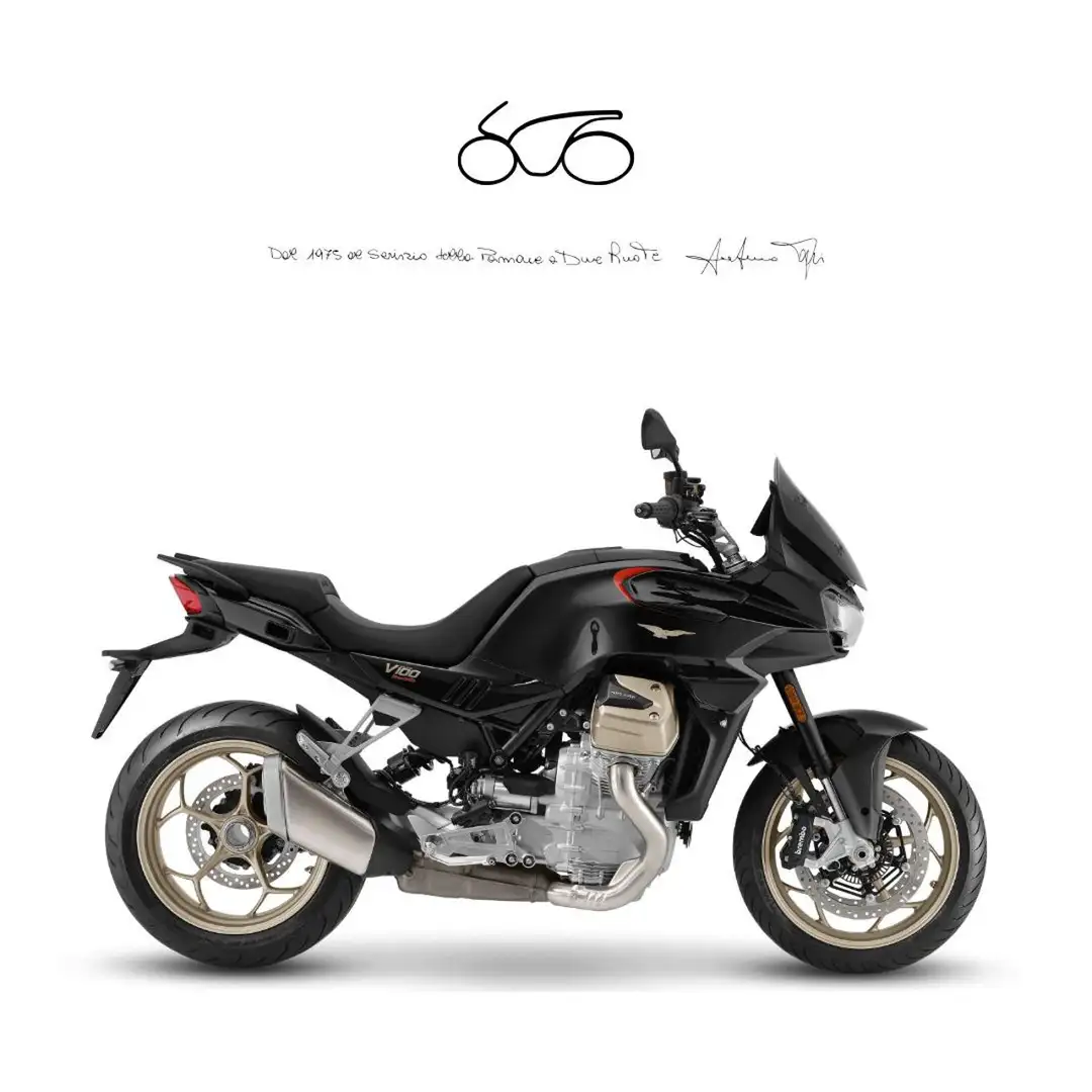 Moto Guzzi V 100 Mandello Czarny - 1