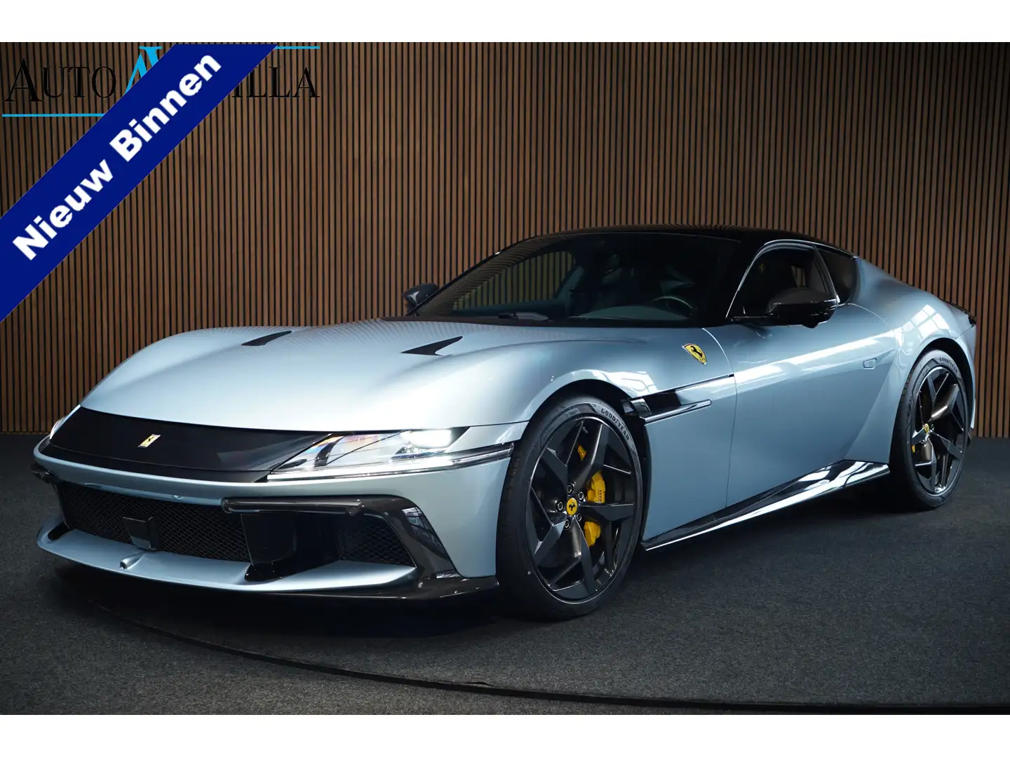 Ferrari 12 Cilindri 6.5 V12 Full Carbon Lift Panorama Azul - 1