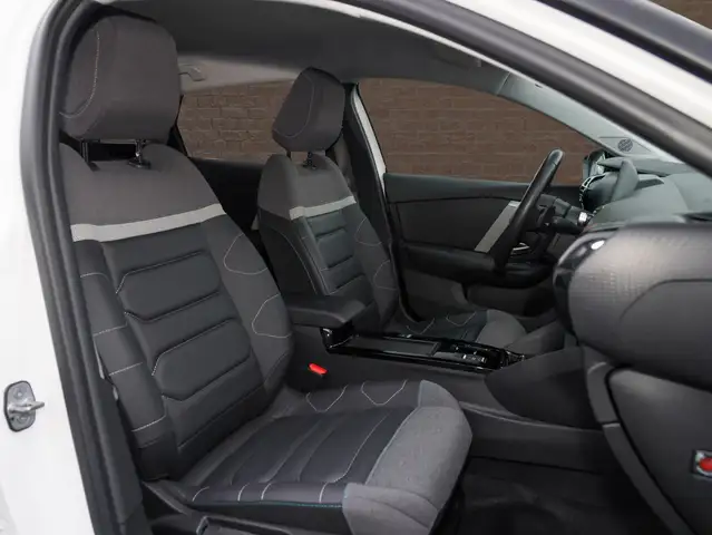 Citroen C4 view 8