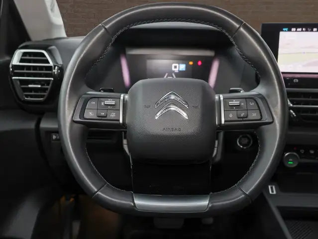 Citroen C4 view 13