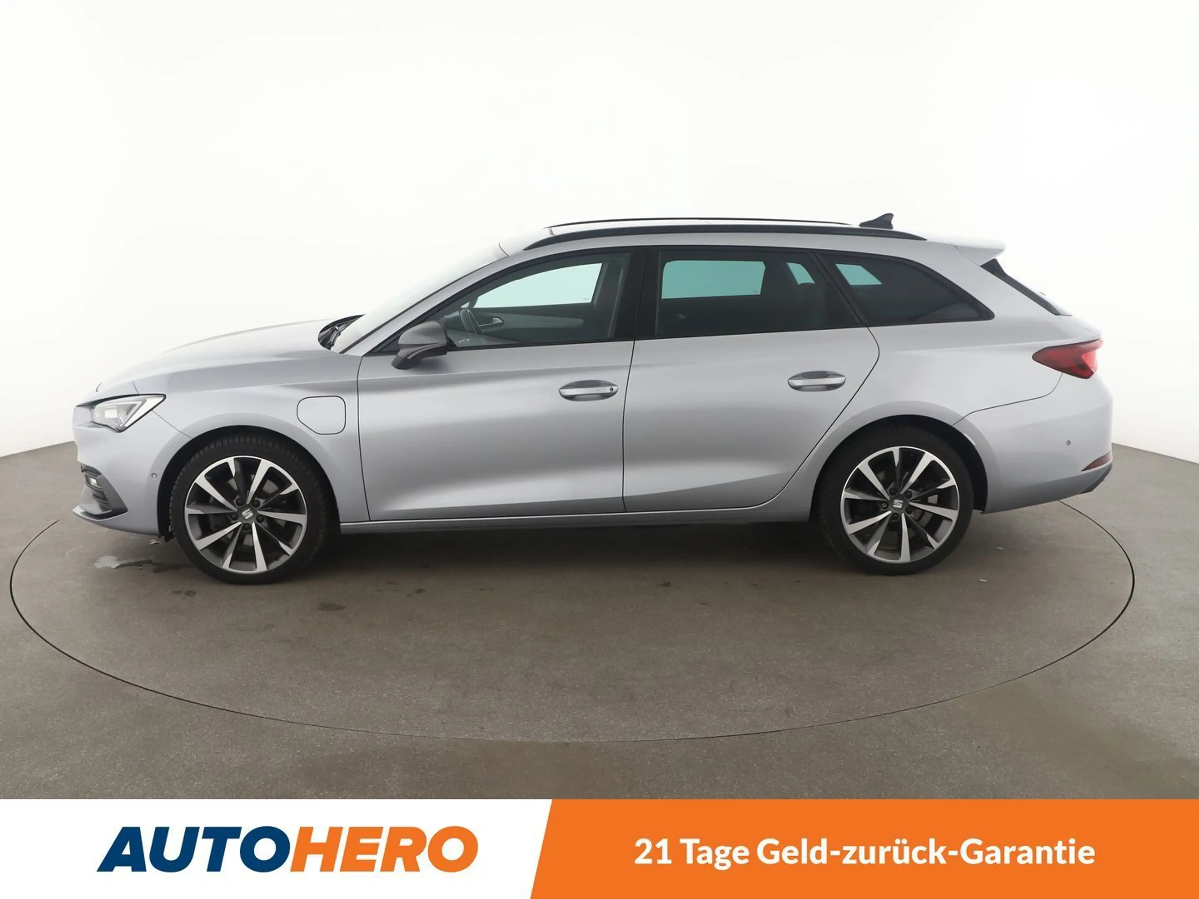 SEAT Leon e-Hybrid 1.4 TSI e-HYBRID FR Aut.*NAVI*LED*ACC*PDC*SHZ — photo 3