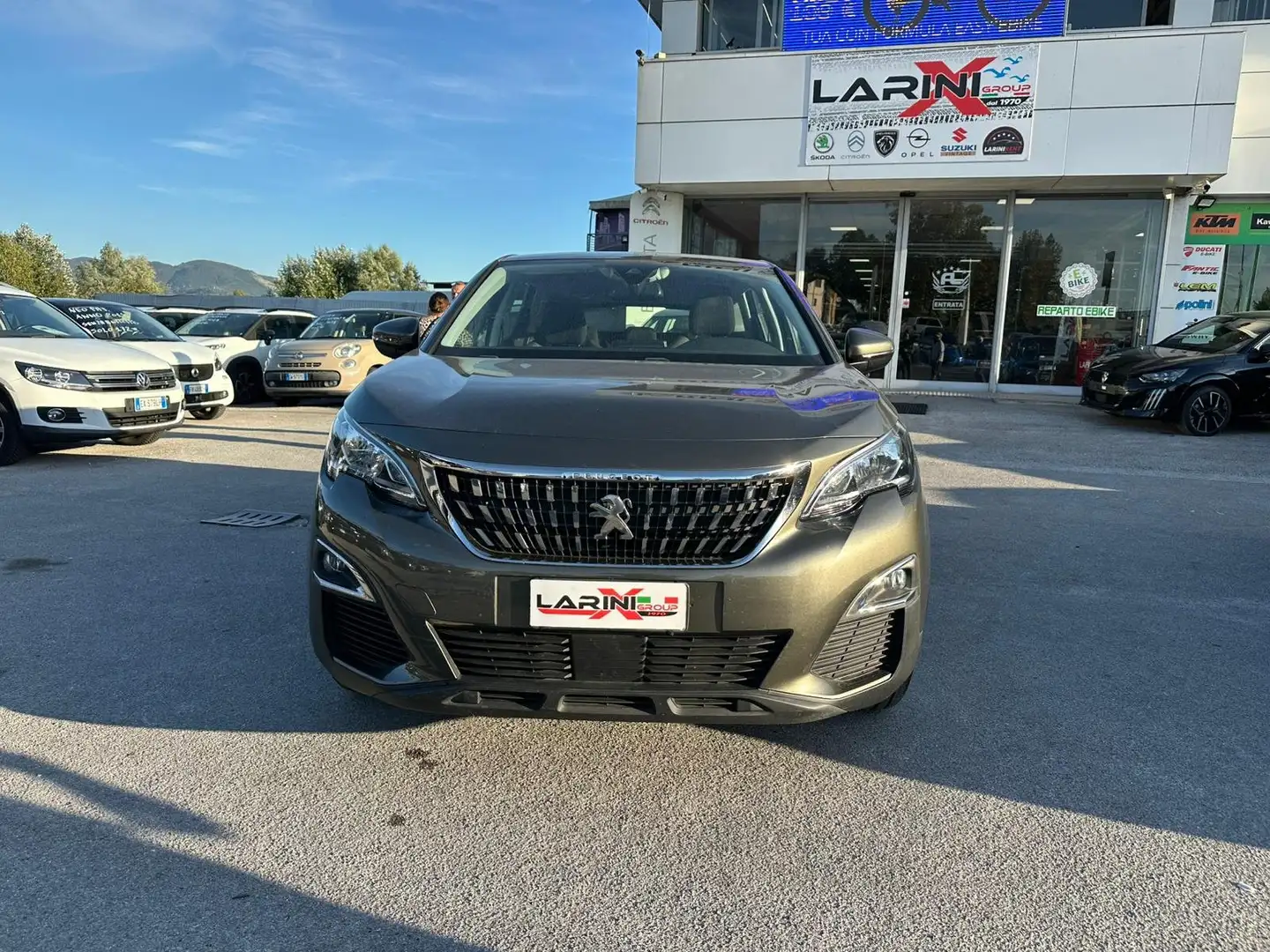 Peugeot 3008 3008 II 2016 1.5 bluehdi Allure s Grün - 2