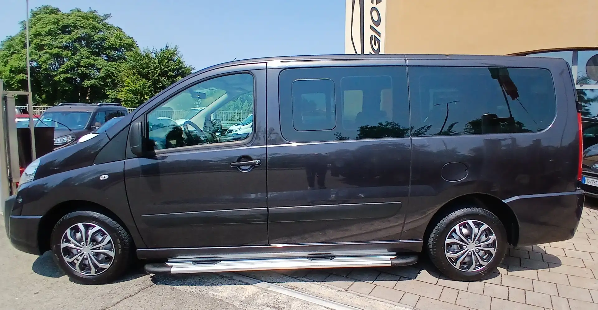 Fiat Scudo panorama 8 posti nero passo lungo manuale 130cv Negro - 2